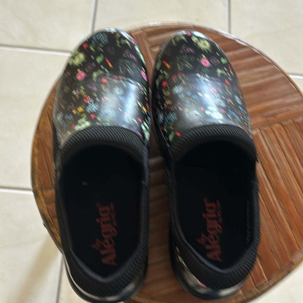 Women shoe